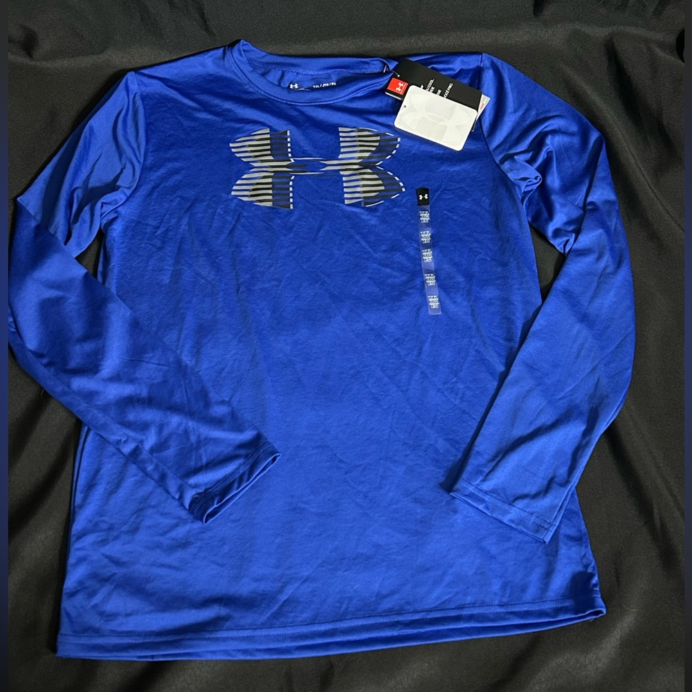 Under Armour Boys Long Sleeve Athletic Heat Gear Shirt Royal Blue XL NWT